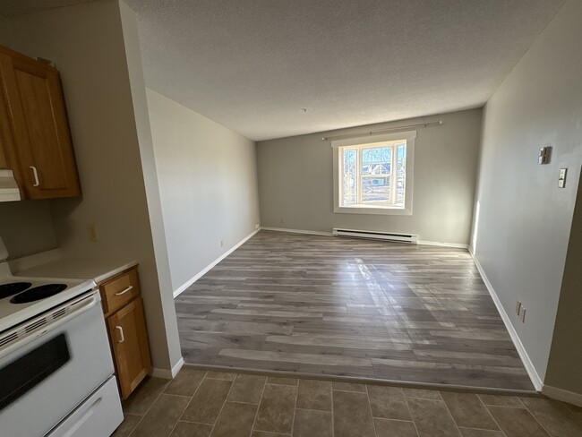 151 Queen St in Fredericton, NB - Building Photo - Building Photo