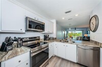 6121 Palma Del Mar Blvd S in St. Petersburg, FL - Building Photo - Building Photo