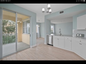 11041 Legacy Blvd, Unit 305 in Palm Beach Gardens, FL - Foto de edificio - Building Photo