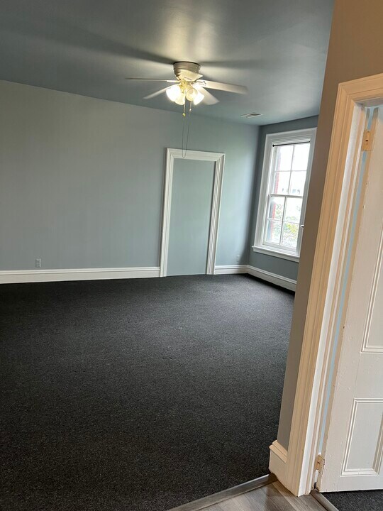 11 S 2nd St, Unit #10 in Easton, PA - Building Photo