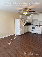 7122 Clinton Rd in Upper Darby, PA - Building Photo - Building Photo