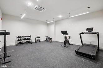 5521 Wayne Ave in Philadelphia, PA - Building Photo - Building Photo