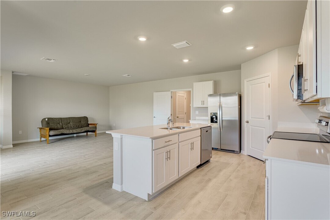 1622 NW 3rd St in Cape Coral, FL - Building Photo