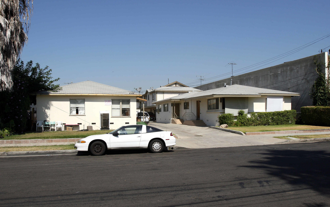 1031 Carob Way in Montebello, CA - Building Photo