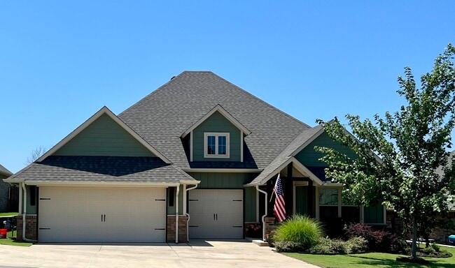 property at 2924 Alder Rd