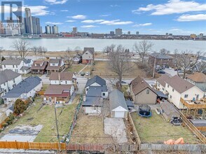 847 Chatham St E in Windsor, ON - Building Photo - Building Photo