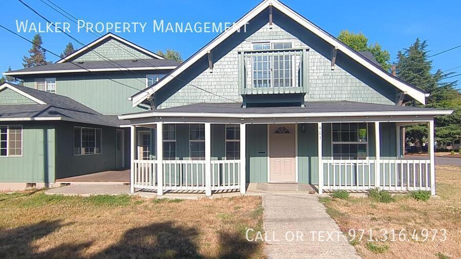 401 S Main St in Newberg, OR - Building Photo