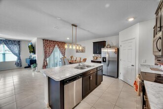 5306 Entertainment Way in Fort Pierce, FL - Building Photo - Building Photo