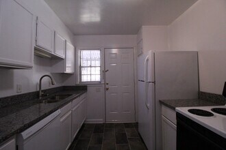 7620 Terrace St in Kansas City, MO - Building Photo - Building Photo