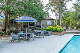 Grove at St. Andrews in Columbia, SC - Foto de edificio - Building Photo