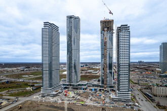 Grand at Festival Condominiums in Vaughan, ON - Building Photo - Building Photo