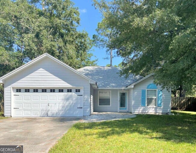 304 McQueen Cir in St. Marys, GA - Building Photo - Building Photo