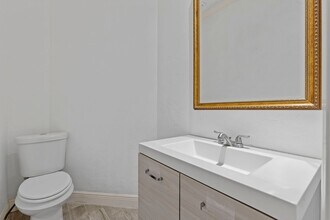 3114 W Autumn Run Cir in Sugar Land, TX - Building Photo - Building Photo