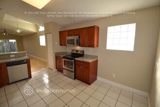 17132 NW 11th St in Pembroke Pines, FL - Building Photo - Building Photo