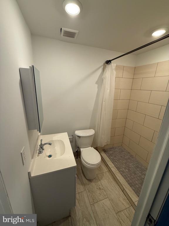 property at 4028 W Girard Ave