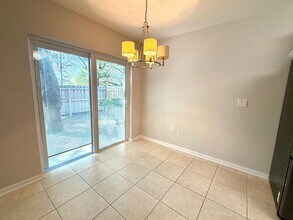 4710 Ashburn Pond Way in Tampa, FL - Building Photo - Building Photo