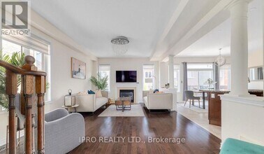 4272 RYAN Ln in Burlington, ON - Building Photo - Building Photo