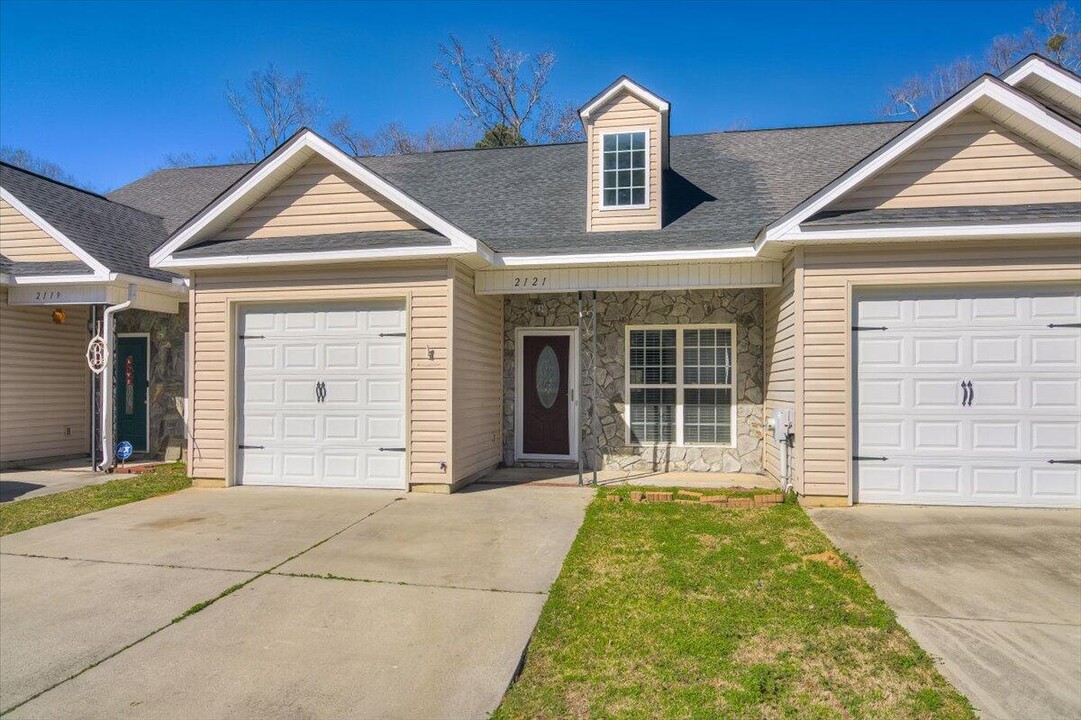 2121 Reserve Ln in Augusta, GA - Foto de edificio