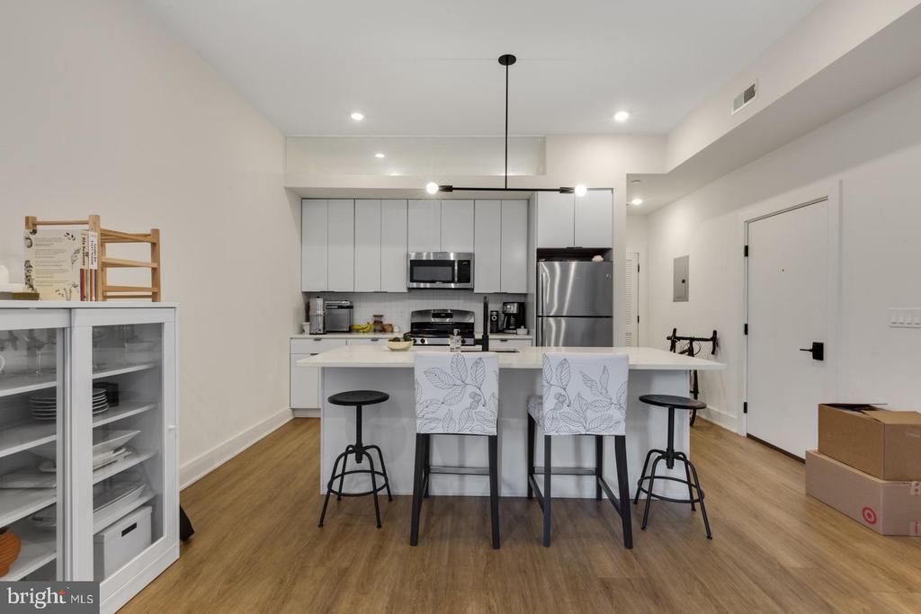 630 Federal St in Philadelphia, PA - Building Photo