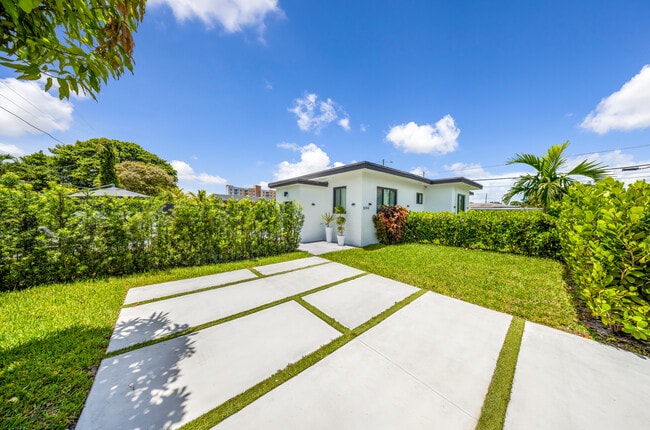 5194 NW 15th Ave in Miami, FL - Building Photo - Building Photo