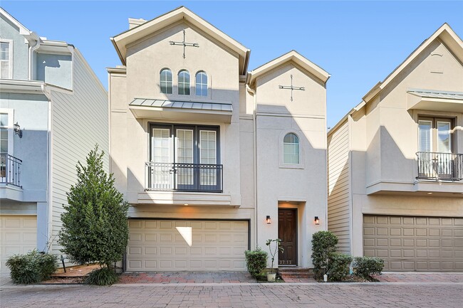 property at 2712 Sherwin St