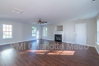10020 Lawing School Rd in Charlotte, NC - Building Photo - Building Photo
