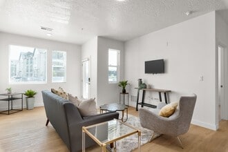 The Henley Apartments in Cedar City, UT - Foto de edificio - Building Photo