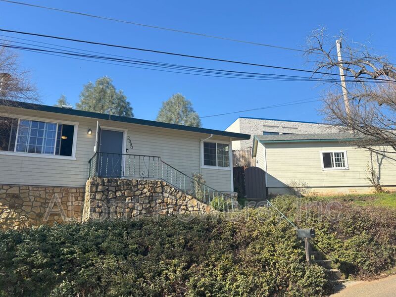 2890 Acacia Way in Placerville, CA - Building Photo