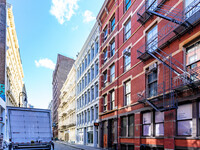 109 Mercer St in New York, NY - Building Photo - Building Photo