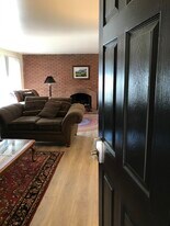 1411 B Murphy's Lane, Unit Patio and Lawn October 1 AVAILABLE in Salt Lake City, UT - Building Photo