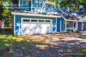 18 Lisbon Way in Beaufort, SC - Building Photo - Building Photo