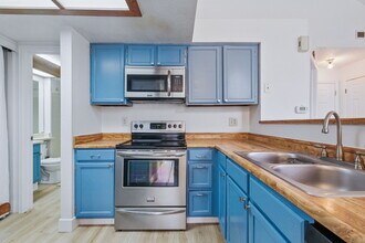 6076 Gunbarrel Ave in Boulder, CO - Building Photo - Building Photo