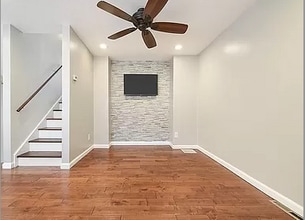 112 Van Buren St in Pittsburgh, PA - Foto de edificio - Building Photo