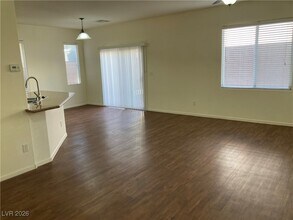 9532 Knopfler Ln in Las Vegas, NV - Building Photo - Building Photo