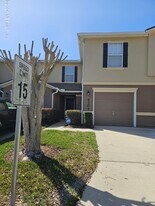 1500 Calming Water Dr in Fleming Island, FL - Building Photo