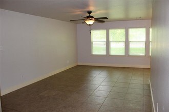 17411 Marlin Spike Way in Crosby, TX - Building Photo - Building Photo