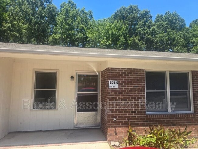 506 Lake Dr
