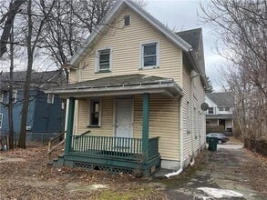 10 Locust St in Rochester, NY - Building Photo - Building Photo