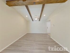 5108 Bonneville Dr in Arlington, TX - Building Photo - Building Photo