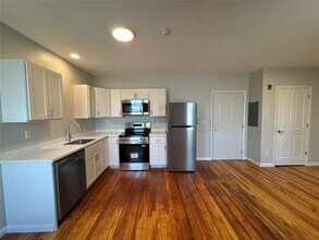 216 Main St-Unit -206 in Johnson City, NY - Building Photo - Building Photo