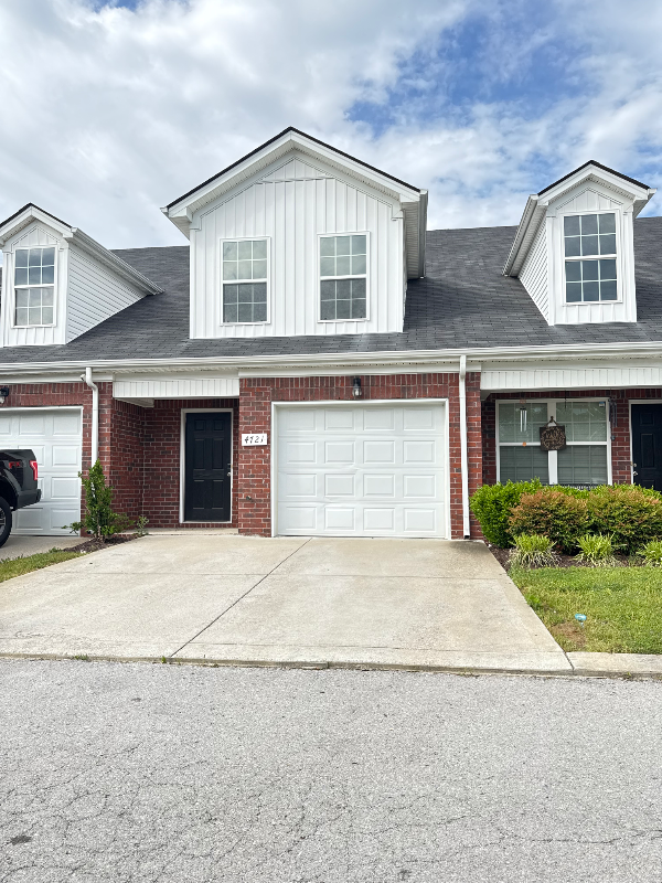 property at 4721 Chelanie Cir