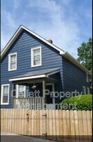 2187 W 32nd St in Cleveland, OH - Building Photo