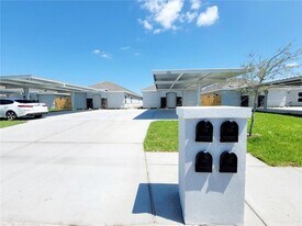 1723 Davenport St, Unit 4 in Weslaco, TX - Building Photo