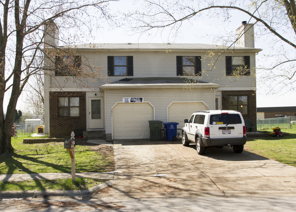 1811 Laramie Dr in Powell, OH - Foto de edificio