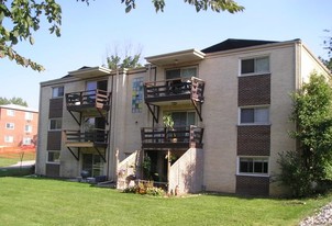 428 Crescent Blvd Apartments