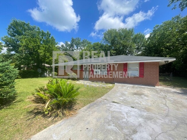 3795 Spencer Cir