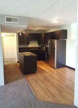 5110 Williams Fork Trl, Unit 201 in Boulder, CO - Foto de edificio - Building Photo