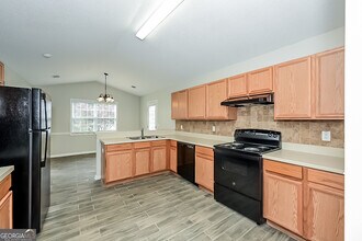 415 Princely Ct in Hampton, GA - Building Photo - Building Photo