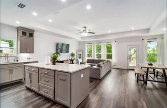 519 High St in Dallas, TX - Building Photo - Building Photo