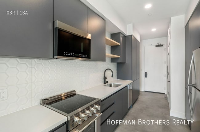 3448 W 43rd St in Los Angeles, CA - Building Photo - Building Photo